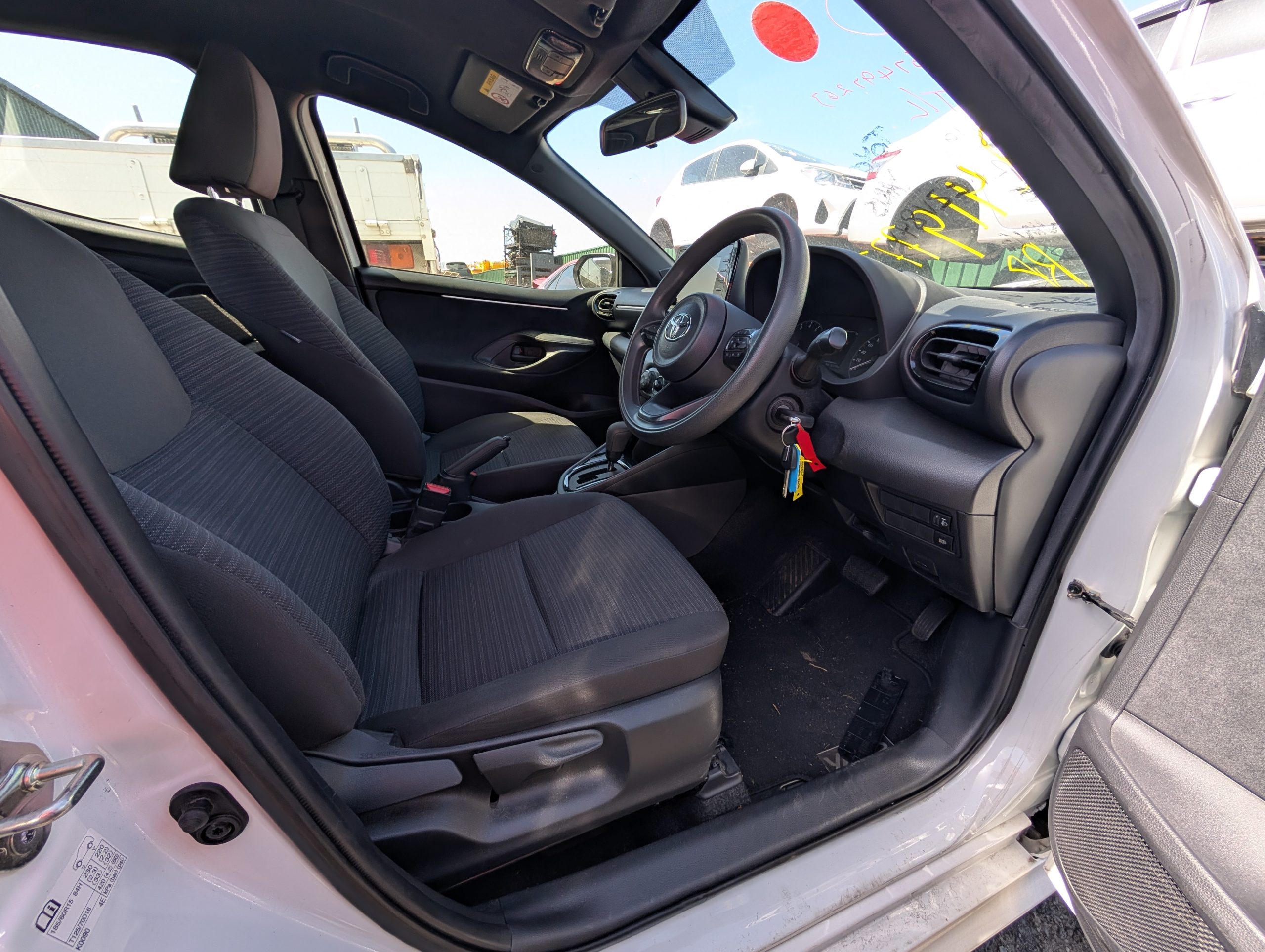 Toyota Yaris 2023 - Image 19