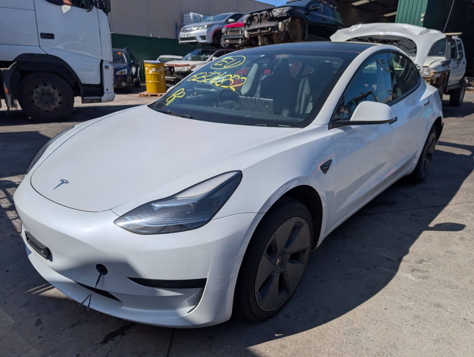 Tesla 3 2023