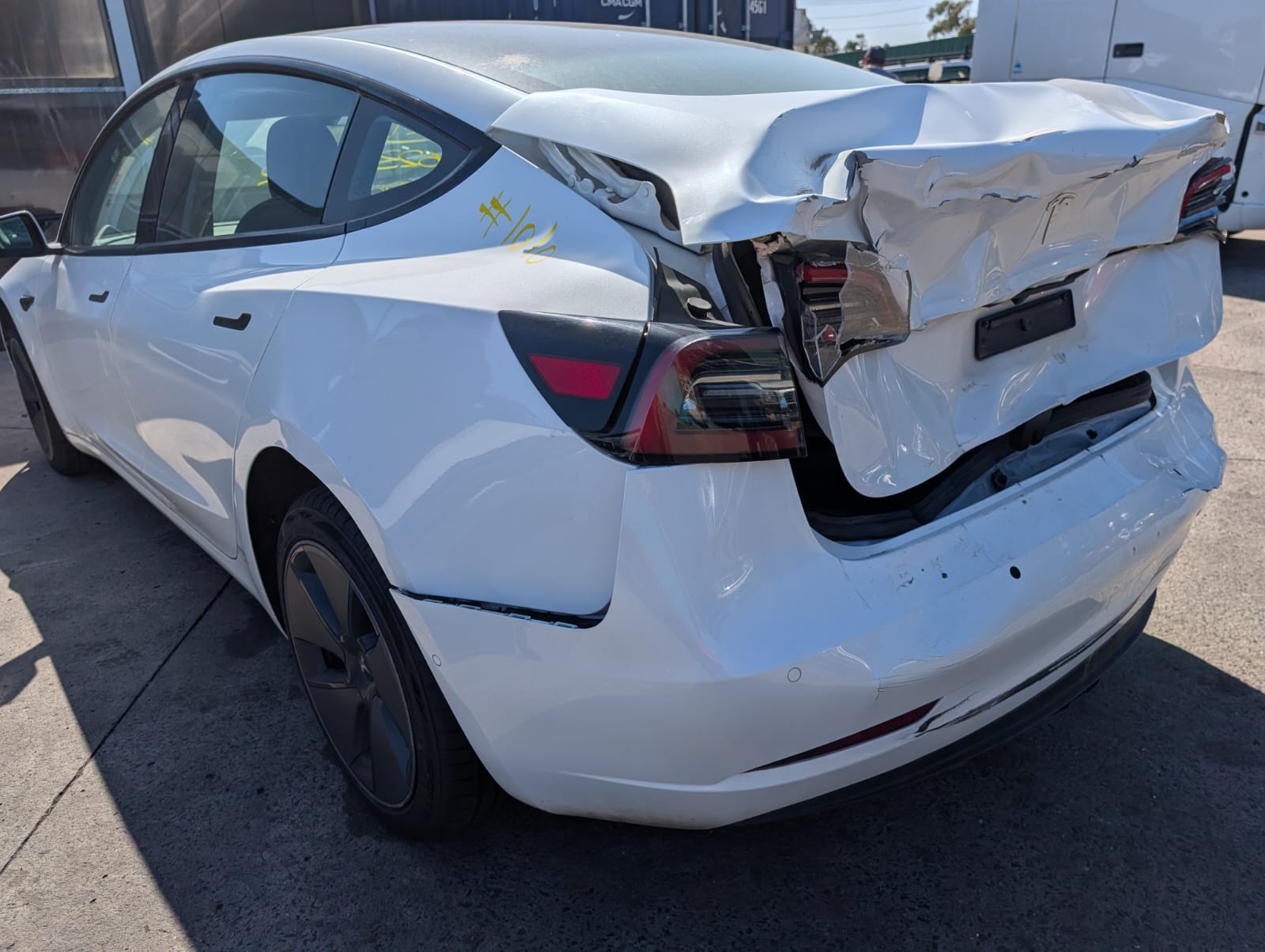 Tesla 3 2023 - Image 18