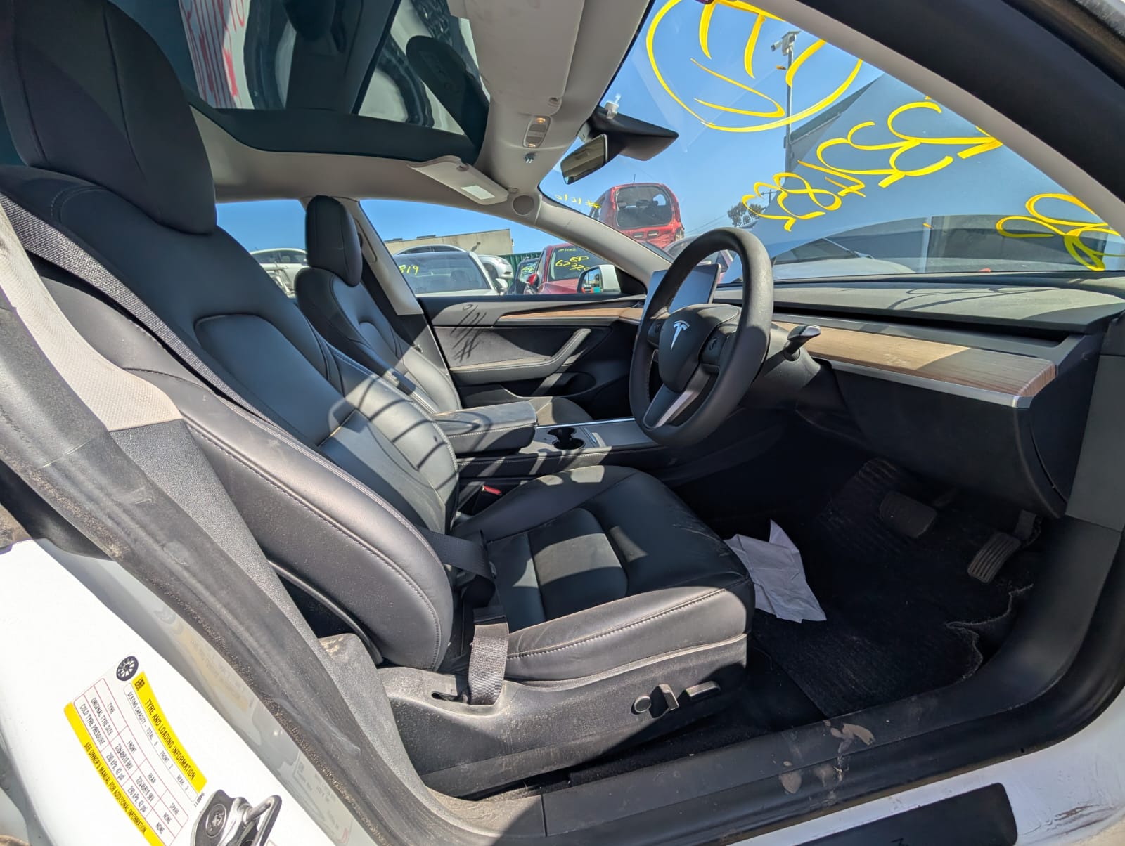 Tesla 3 2023 - Image 34