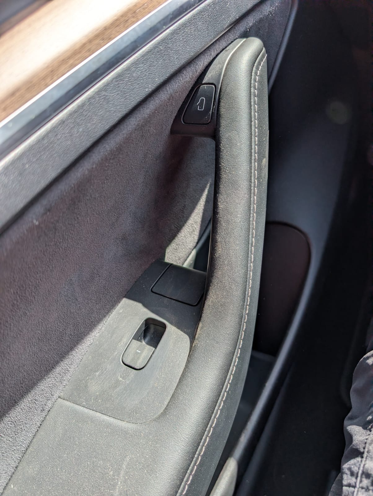Tesla 3 2023 - Image 21