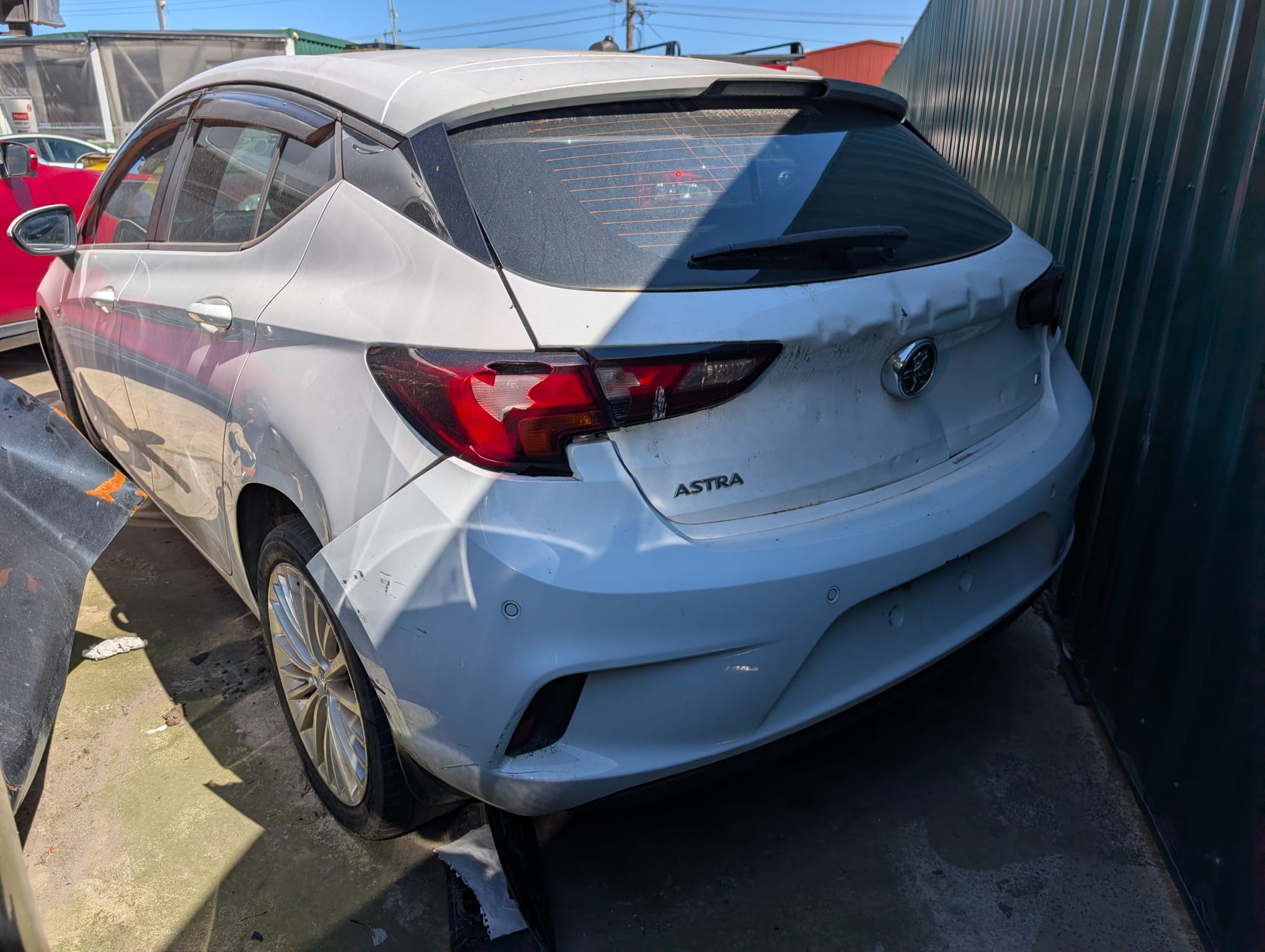 Holden Astra 2017 - Image 9