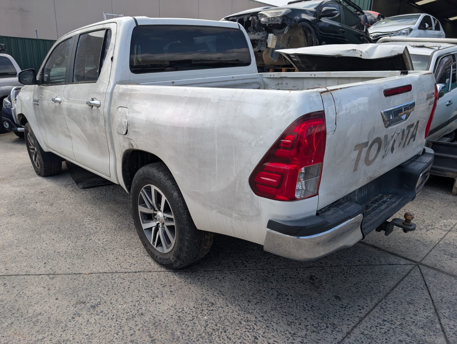 Toyota Hilux 2016 - Image 13