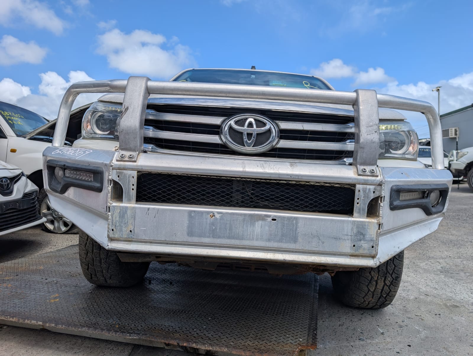 Toyota Hilux 2016 - Image 4