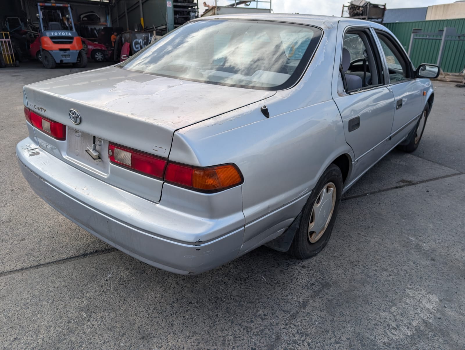 Toyota Camry 1998 - Image 6