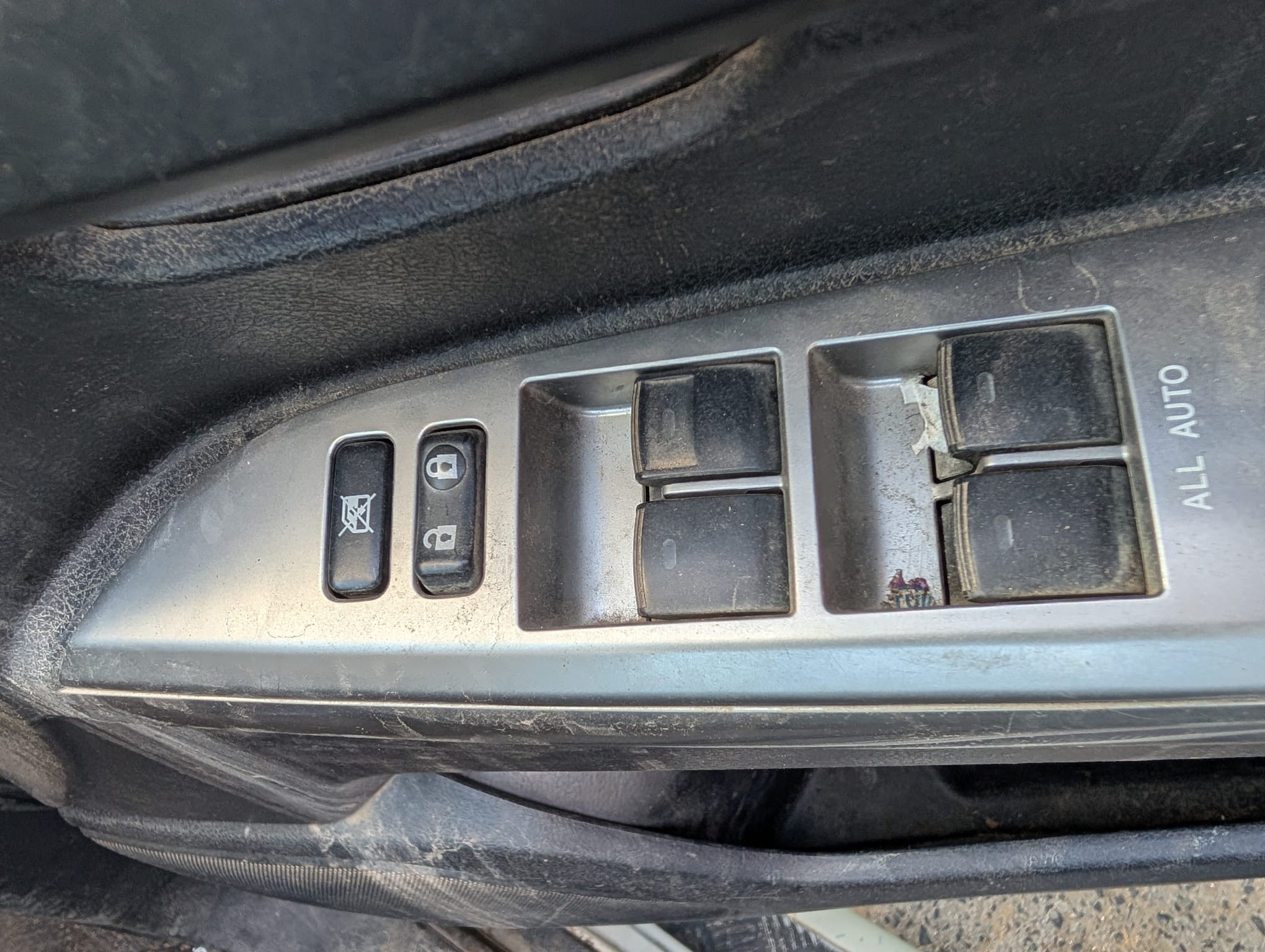 Toyota Landcruiser 2011 200 Series - Image 14