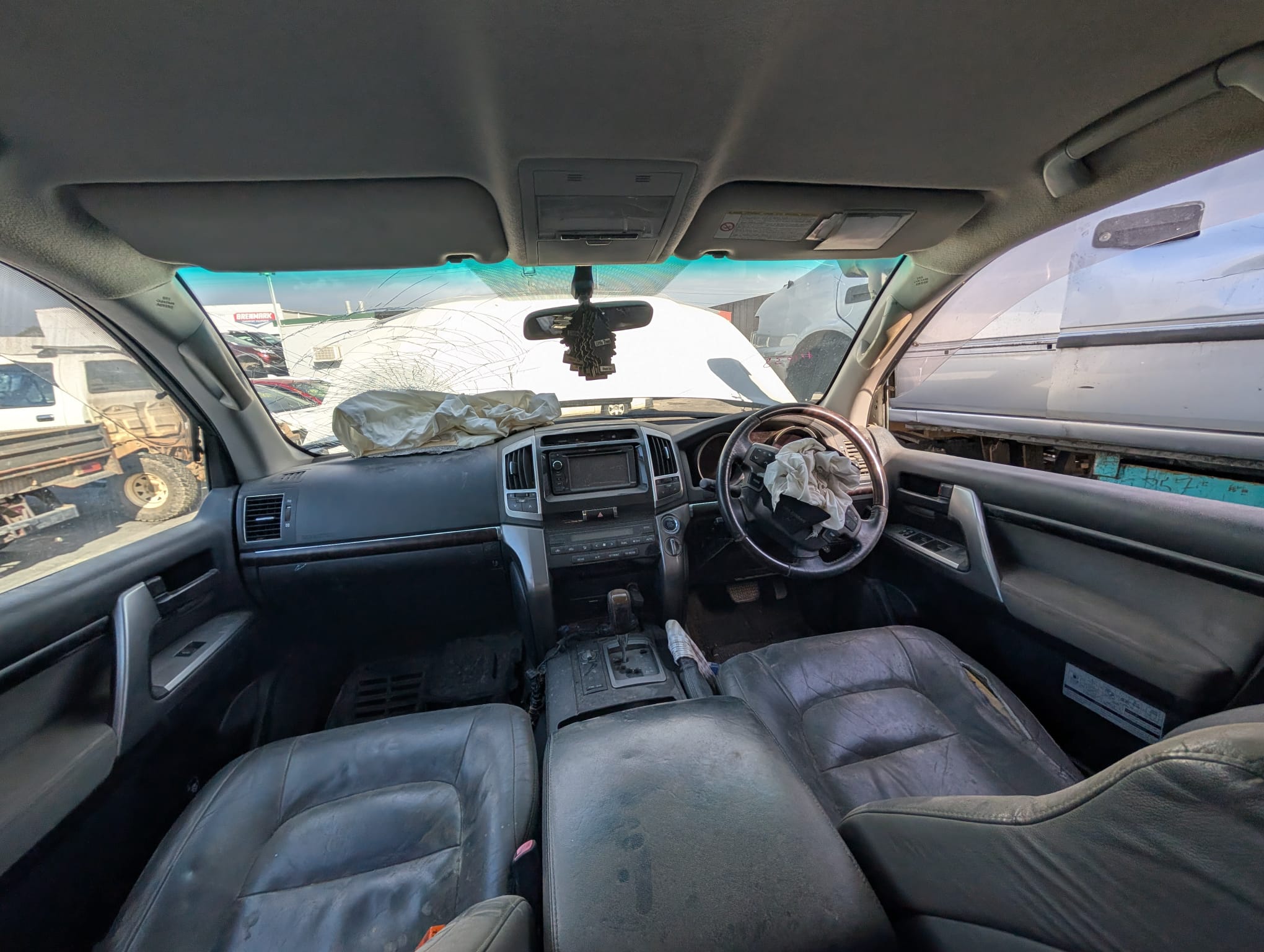 Toyota Landcruiser 2011 200 Series - Image 12