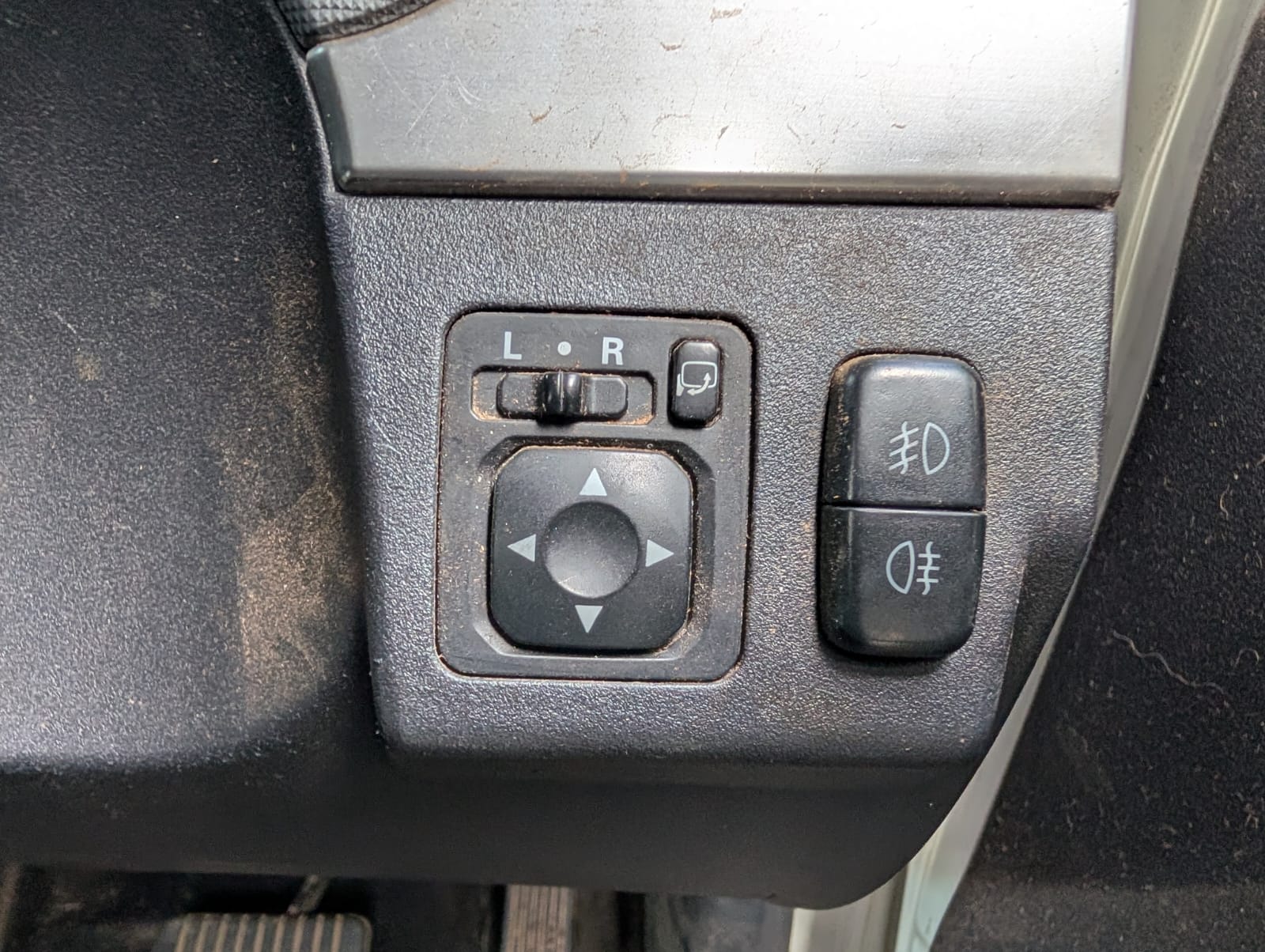 Mitsubishi Pajero 2011 - Image 10