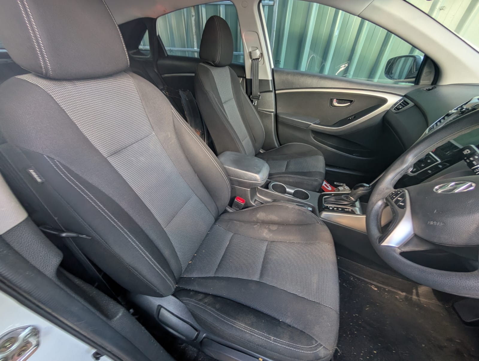 Hyundai i30 2015 - Image 17