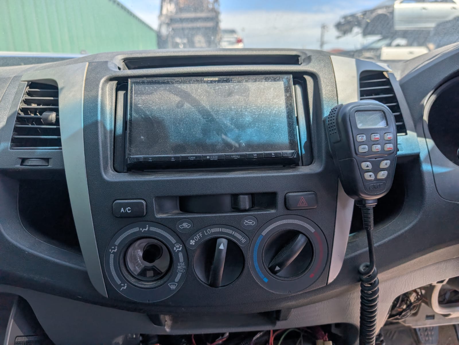 Toyota Hilux 2009 - Image 18